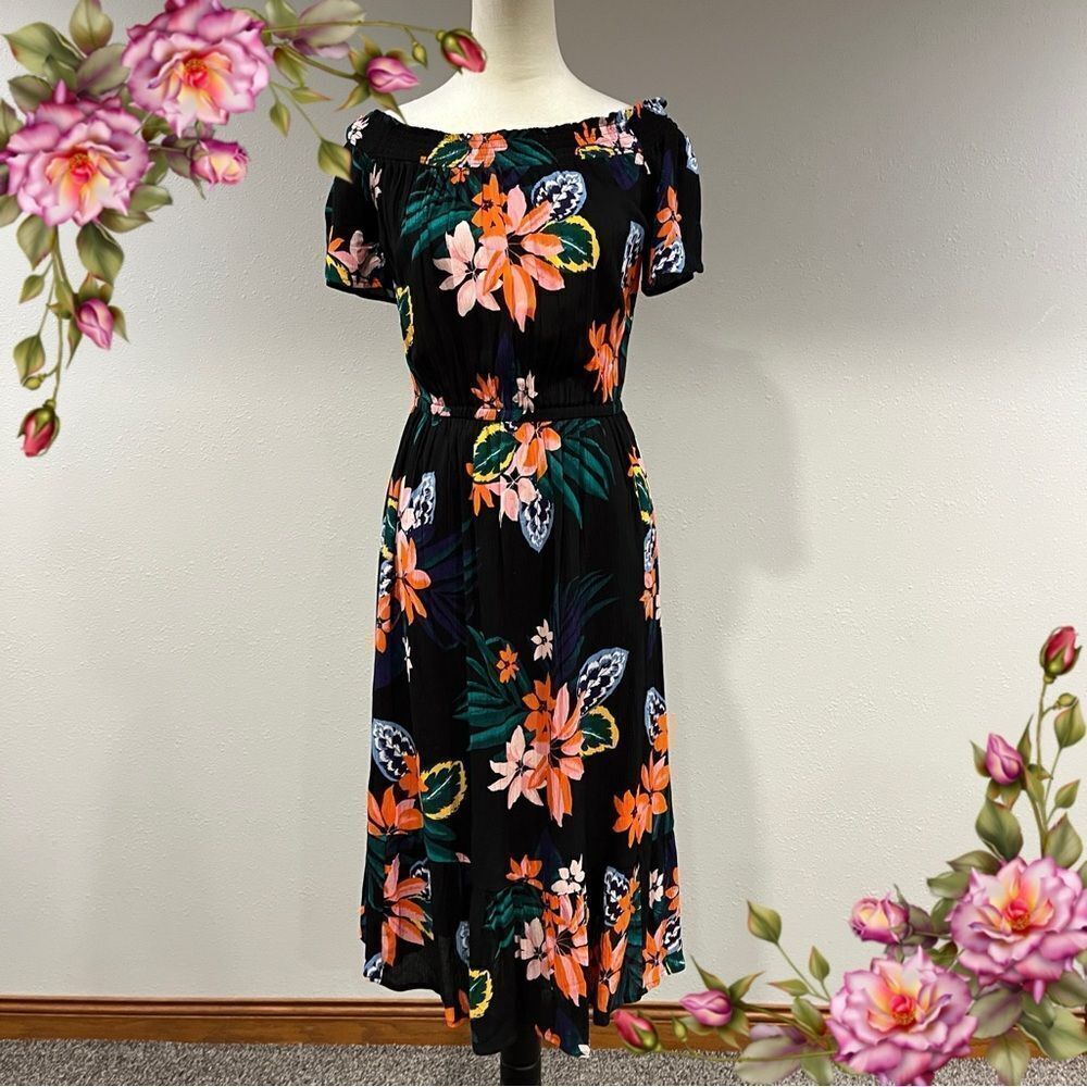 Old Navy Floral short sleeve midi Dress